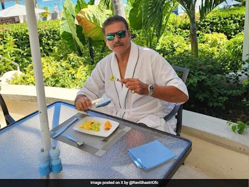 Ravi Shastri Posts Wholesome Picture With 'Heartbeat Of Indian Cricket Team'. It's Not Virat Kohli Or Rohit Sharma...