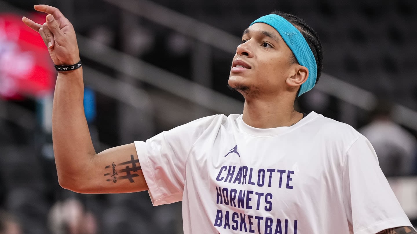 Should the Charlotte Hornets Extend Tre Mann?