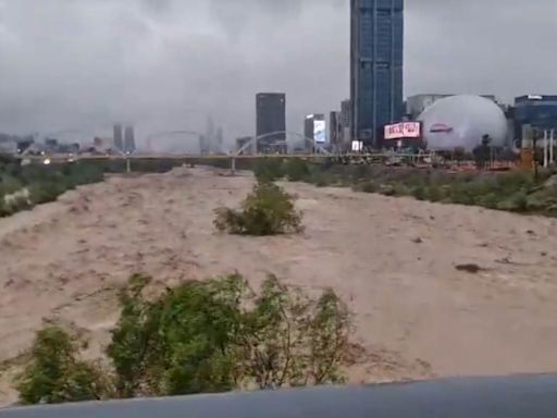 Imágenes impactantes: Momento exacto en el que Río Santa Catarina se desborda en Monterrey por Alberto