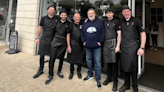 Russell Crowe enjoys a 'Derry nice' feed on the go! - Donegal Daily