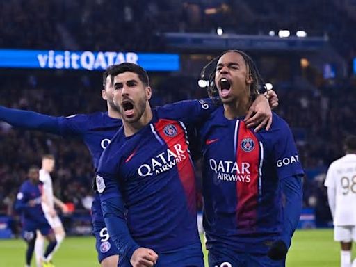 Marco Asensio y Rafel Pol, campeones de la Ligue 1 con el PSG desde el sofá