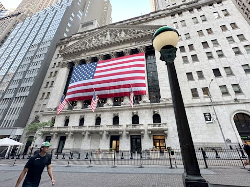 Stock market today: Stocks edge lower on Wall Street, ending a 3-week winning streak for the S&P 500