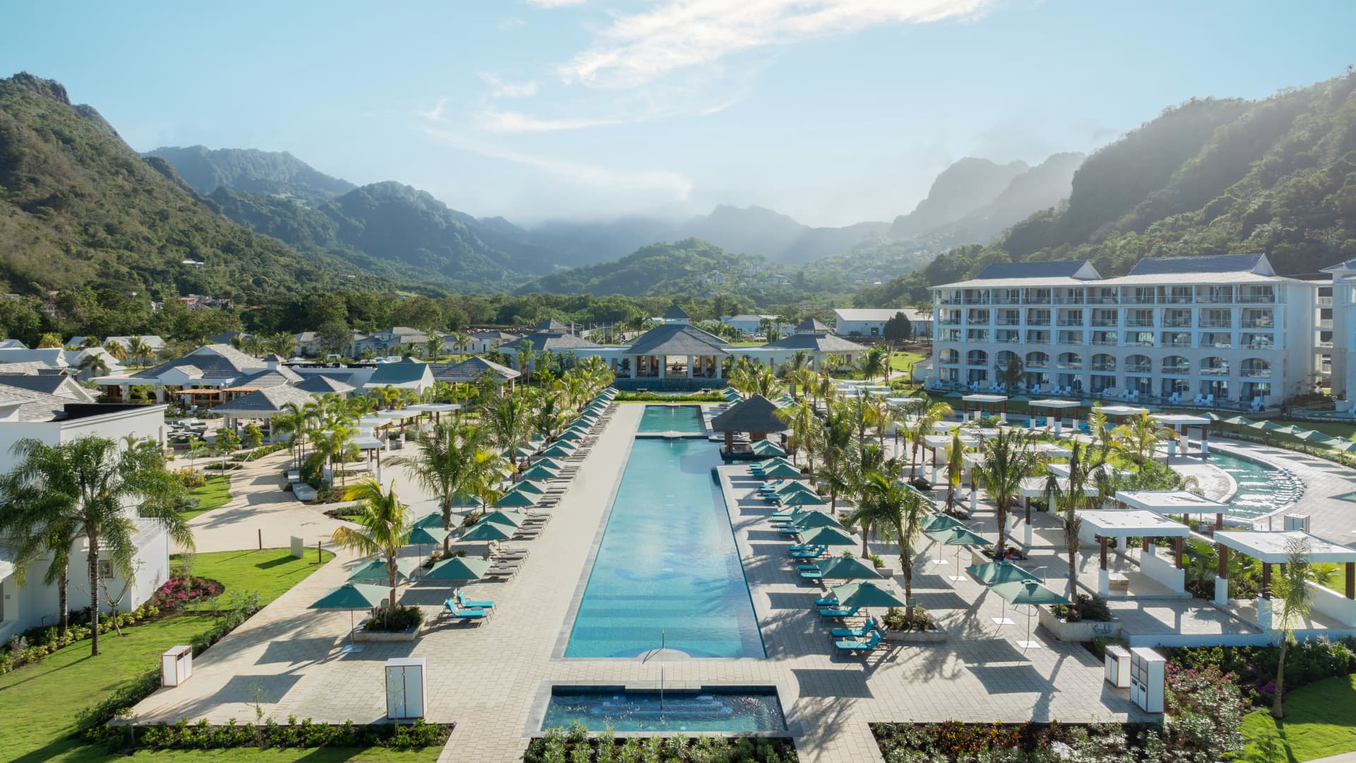 $22,000 per week? All-inclusive resorts go big to win over luxury travelers