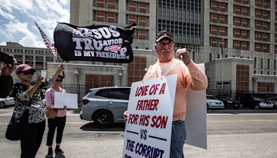 Fewer than 10 show for rally at Brooklyn prison for NY man held for Jan. 6 assault charges