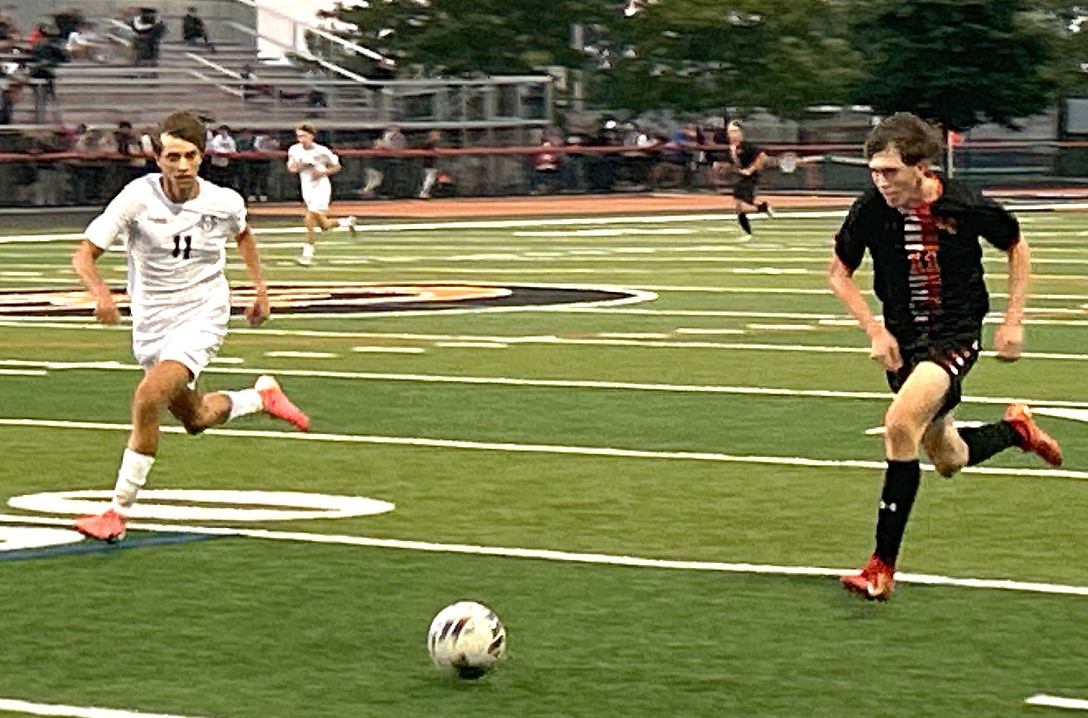 Cathedral Prep boys soccer team converts corner kicks for thrilling win over McDowell