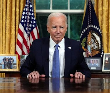 Biden says he's 'passing the torch' in speech from Oval office