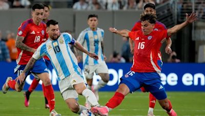 ...World Sports News LIVE: Argentina Vs Chile In Copa America 2024; Sri Lanka Women Eye Series Win Against West ...