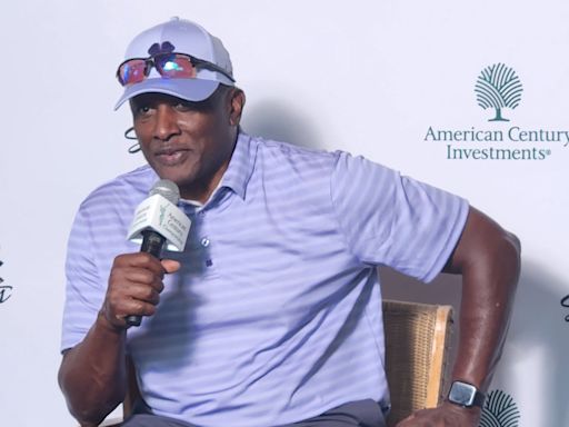 Hall of Famer Tim Brown wins $200K boat with hole-in-one at American Century Championship