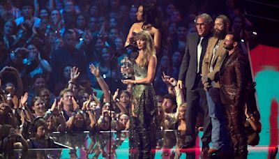 Taylor Swift wins big at MTV Video Music Awards, ties Beyoncé’s record and thanks Travis Kelce