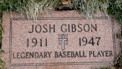 Josh Gibson becomes MLB career and season batting leader as Negro Leagues statistics incorporated