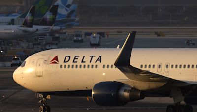 Passengers report bleeding eardrums and noses, headaches on Delta flight