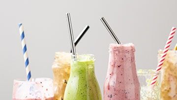 ¿Zumo o batido? Descubre en qué se diferencian y cuál es mejor según tu objetivo de verano