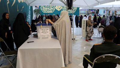 Iran: Voting hours extended after Ayatollah Khamenei orders high turnout