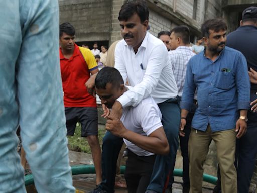 ‘Grave mistake’, says Surat’s deputy mayor after photos of fire officer carrying him sparks row