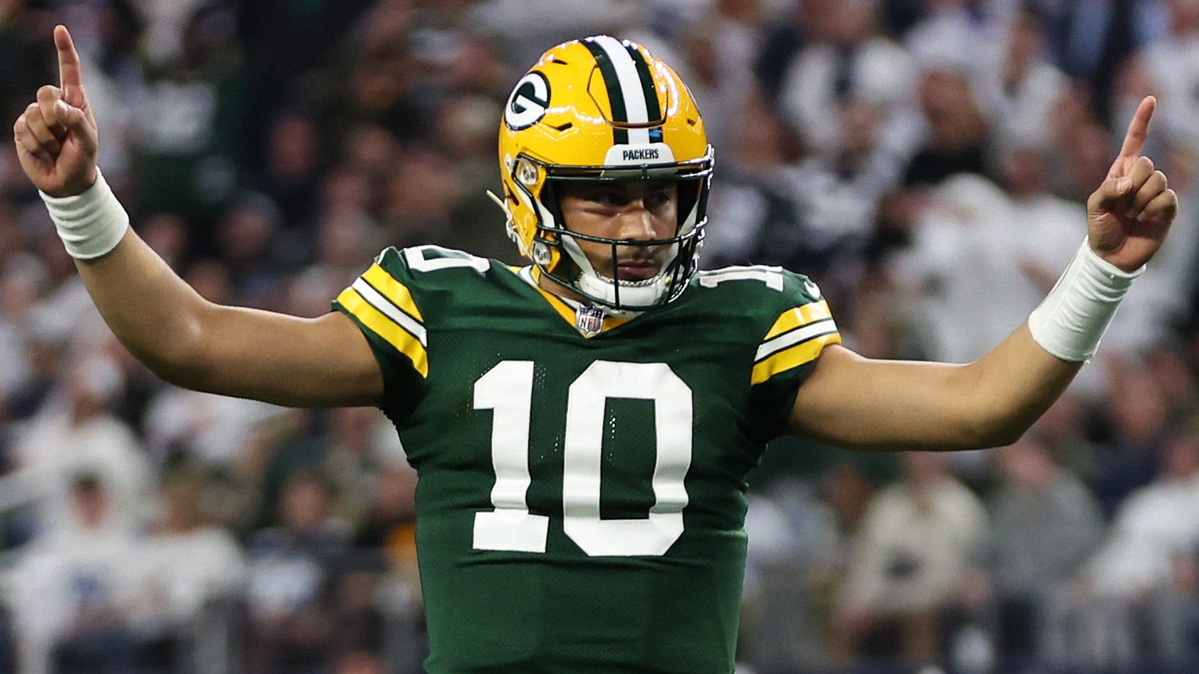 Packers QB Jordan Love ties record for NFL's highest-paid player with massive contract