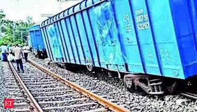 Goods train derails near Valsad in Gujarat - The Economic Times