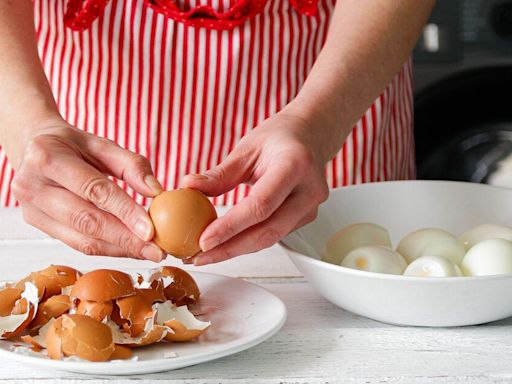 Try easy 1-ingredient method to preserve hard-boiled eggs without nasty smells