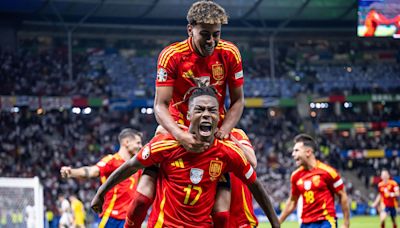 Euro 2024: Lamine Yamal, Rodri feature as Spain dominate Team of the Tournament, Kyle Walker included - Eurosport