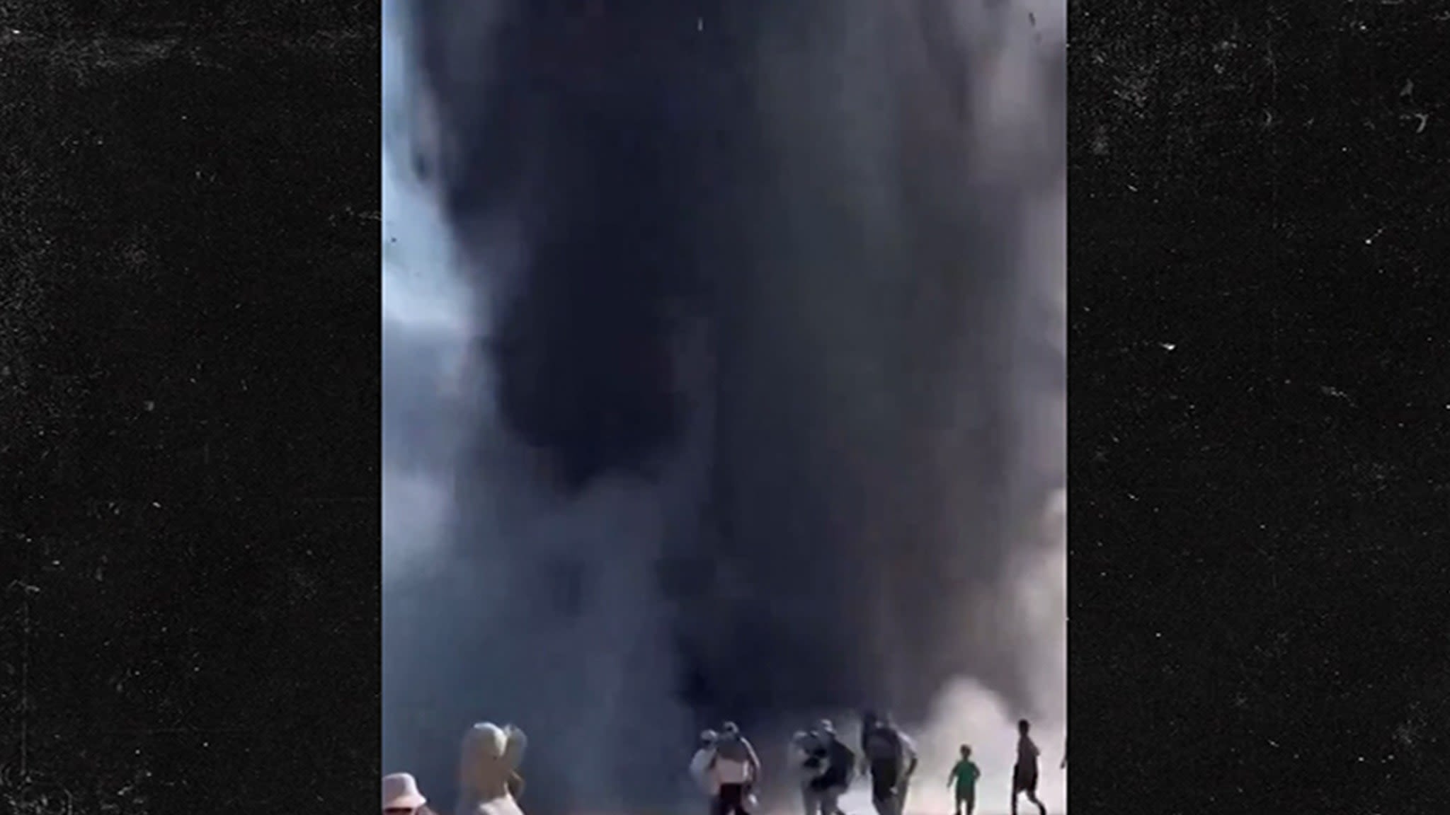 Video Shows Geyser Erupting at Yellowstone National Park, Tourists Fleeing