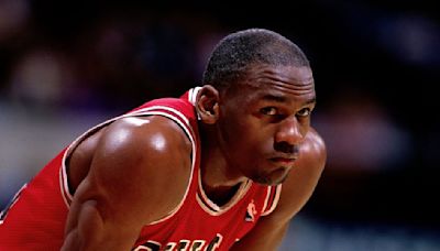 When Legendary Chicago Bulls Reporter Allegedly Revealed Reason Behind Michael Jordan's Retirement in 1998