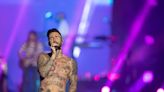 How Adam Levine Eats to Stay Shredded on the Road