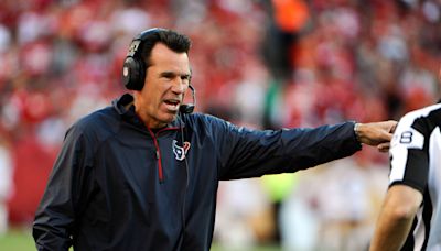 Former Texans coach Gary Kubiak to introduce Andre Johnson at Hall of Fame Ceremony