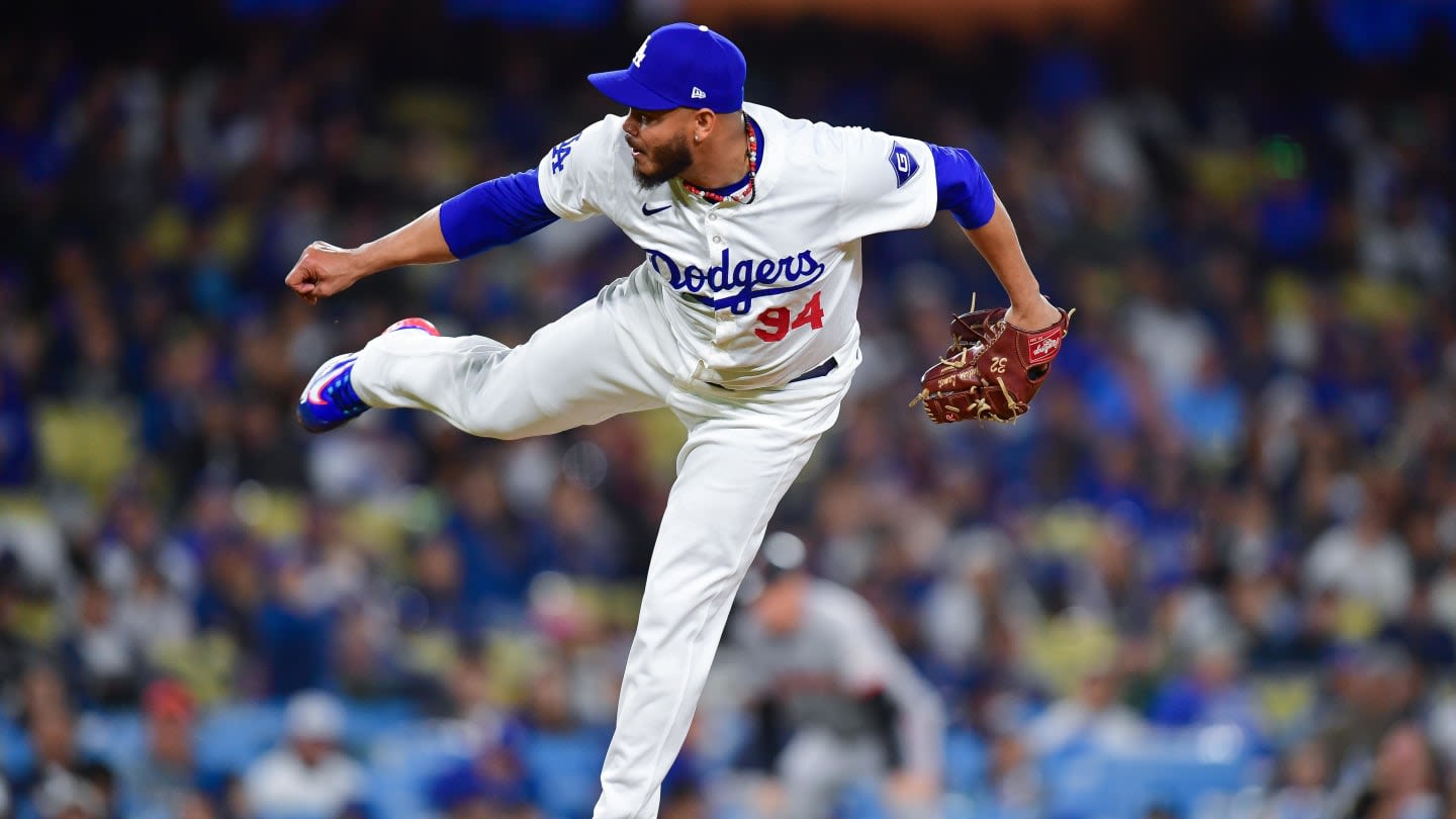 Veteran Reliever Chooses to Leave Dodgers to Head to Free Agency