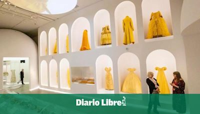 El Met "revive" más de 200 vestidos históricos en una exposición para los cinco sentidos