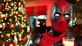 Ryan Reynolds dice que escribió el guión para una película navideña de Deadpool