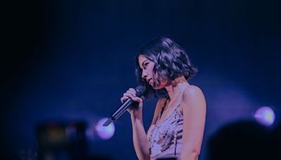 Gracie Abrams sticks close to her fans at Greek Theatre opener