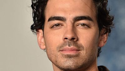 Joe Jonas Teases Solo Album; Hints At Several Duet Collaborations