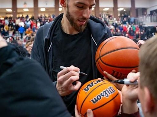 Former Gonzaga forward Chet Holmgren named first-team All-Rookie