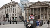 Interest rate cuts more likely after Bank data shows slowing wage growth