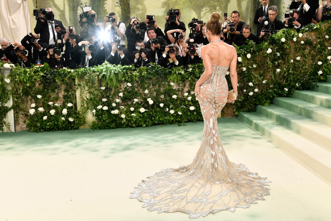 An umbrella heading to the Met Gala went viral — but who was underneath it?