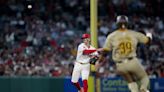 Zach Neto hits 2-run double as Angels finally win a home series this season, beating the Padres 4-2