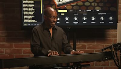 Greg Phillinganes explains how he shares the Clavinet parts with Stevie Wonder on Higher Ground