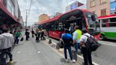 Mujer muere al ser arrollada por Metrobús en avenida Miguel Alemán de la CDMX