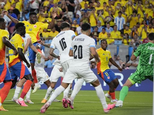 Colombia golpea primero con un gol de Jefferson Lerma y James, de récord