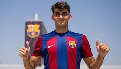 Hansi Flick calls up 22-year-old Barcelona reserve team player for pre-season