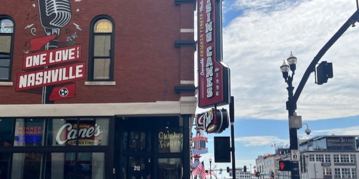 New Raising Cane’s makes Broadway debut in Nashville