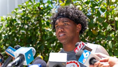 Cote: Dolphins, quit nickel-and-diming and give Tua the major-money deal NFL QB market demands