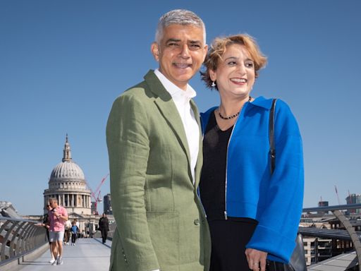 Sadiq Khan sets out stall for young people as he is sworn in as London mayor