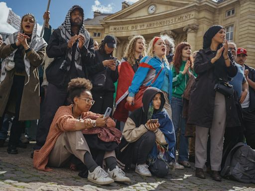 En la protesta de Francia: “Somos jóvenes, nos duele sentirnos impotentes ante Gaza”