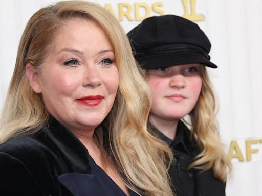 La hija de Christina Applegate habló sobre la enfermedad de su madre: “Es duro verla así”