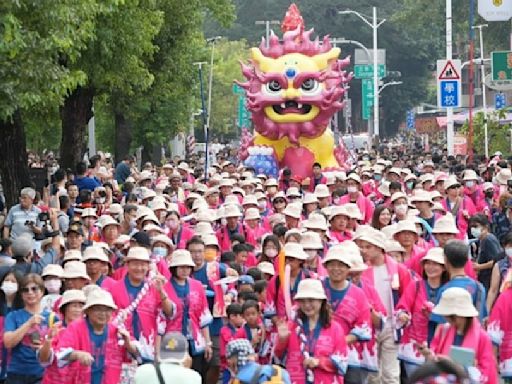 高雄萬年季挨批四不像 在地疾呼要「正名」