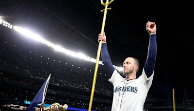 Garver’s 9th inning homer propels Mariners over Braves