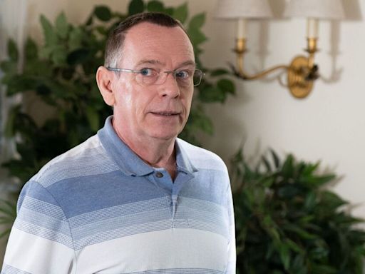 EastEnders fans 'work out' identity of Ian Beale's mystery phone caller