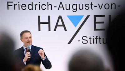 Lindner prüft Steuer-Geschenke für ausländische Fachkräfte