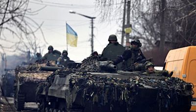 Russia, Ukraine to exchange 90 prisoners of war on Wednesday, Bloomberg reports