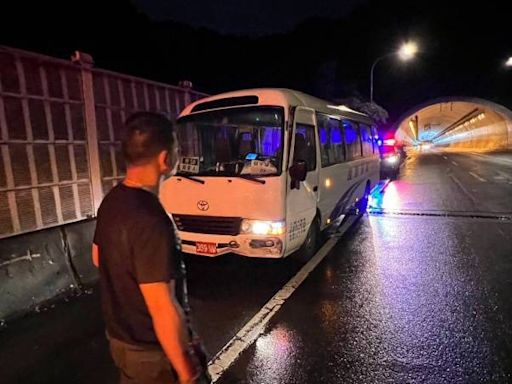 今年3月才翻車…康橋校車又出事 教育局說重話：不排除停招處分